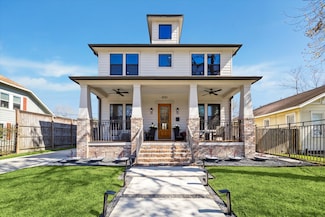4731 Park Dr, Houston, TX 77023