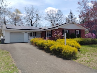 144 Fiesta Heights, Meriden, CT 06451