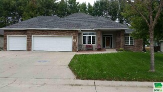 647 Fawn Hollow, Dakota Dunes, SD 57049