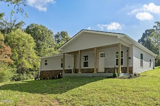 1711 Dave Buck Rd, Johnson City, TN 37601