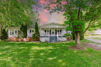 230 Staggs Dr, Portland, TN 37148