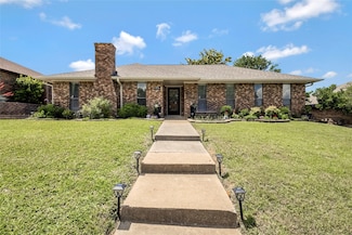 1714 Rosemeade Cir, Carrollton, TX 75007