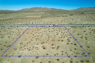 4 Quarry Rd, Apple Valley, CA 92307
