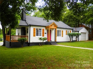 1416 Effingham Rd, Charlotte, NC 28208