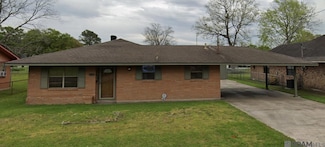 1004 N 12th St, Port Allen, LA 70767