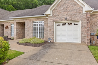 6276 Amber Brook Dr, Hixson, TN 37343