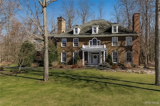 53 Hillsboro Dr, Orchard Park, NY 14127