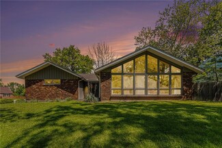 3716 Birchwood Dr, Kansas City, MO 64137