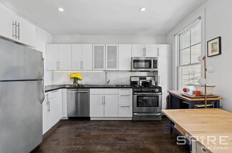 10-22 47th Ave Unit 2, Long Island City, NY 11101