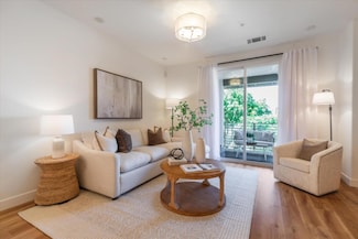 836 N 8th St, San Jose, CA 95112