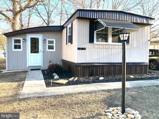 6 Birchwood Dr, Elmer, NJ 08318
