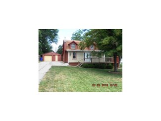 514 NE Lindberg Dr, Kansas City, MO 64118
