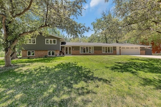 2004 13th St S, Saint Cloud, MN 56301
