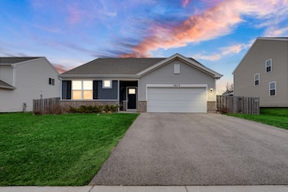 3814 Doherty Ln, McHenry, IL 60050
