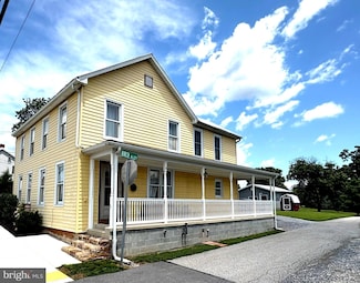 1 N High St, Newburg, PA 17240