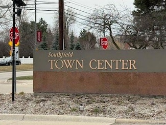 20034 Boardwalk Blvd Unit 30, Southfield, MI 48075
