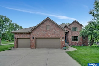 6700 S Ridge Dr, Lincoln, NE 68512