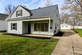 6846 Beresford Ave, Parma Heights, OH 44130