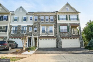 14117 Catbird Dr, Gainesville, VA 20155