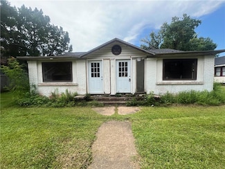 1557 Eslava St, Mobile, AL 36604