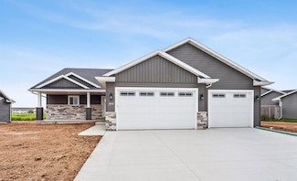 3455 E Rubyred Dr, Appleton, WI 54913