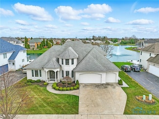 5616 Golden Pond Ln, Sylvania, OH 43560