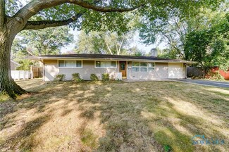 3027 W Lincolnshire Blvd, Toledo, OH 43606