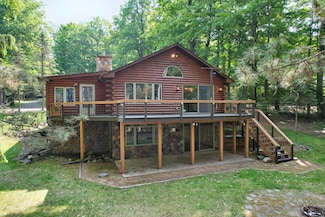 1683 W Carpenter Lake Rd, Eagle River, WI 54521