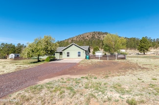 9654 Heritage Dr, Flagstaff, AZ 86004