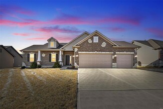 128 Hayfield Dr, Moscow Mills, MO 63362