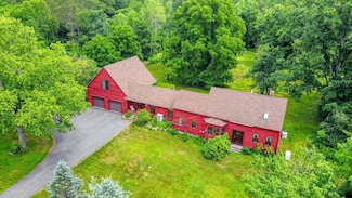 987 Clinton Ave, Winslow, ME 04901