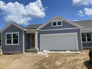 1538 N Village Cir, Kalamazoo, MI 49009