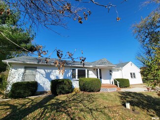 14108 Townline Rd, Pekin, IL 61554