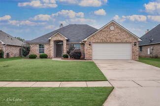 408 Harmon Ln, Bossier City, LA 71112
