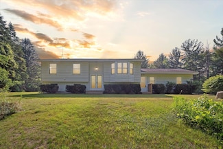 15730 Cedar Springs Ave NE, Cedar Springs, MI 49319