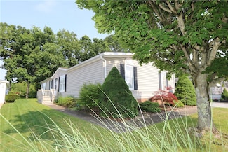 159 Rock Lake Dr, Zelienople, PA 16063