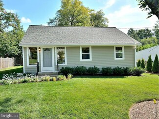 1911 Cherri Dr, Falls Church, VA 22043