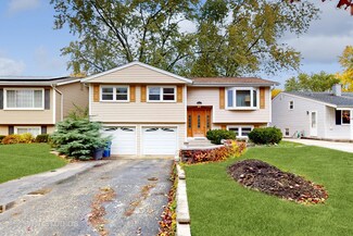 1015 Wilson Ave, Wheaton, IL 60189