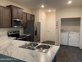 7963 Echo Springs Rd, Jacksonville, FL 32256