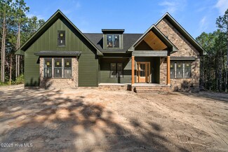 445 Oldham Rd, West End, NC 27376