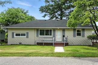 2216 Berkley Ave, Chesapeake, VA 23324