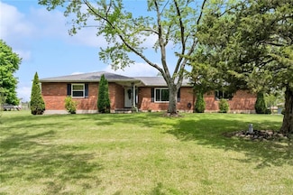 9417 Artz Rd, New Carlisle, OH 45344
