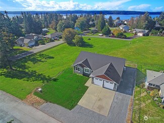 778 S Commodore Ln, Camano, WA 98282