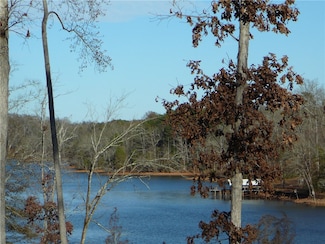 146 Waterside Dr, Iva, SC 29655