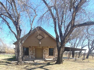 18210 Maureen Path, Lytle, TX 78052