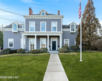 30 Milbank Ave, Greenwich, CT 06830