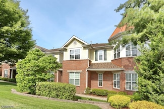 187 Paterson Ave, Midland Park, NJ 07432