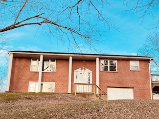 81 Parsonage Rd, Towanda, PA 18848