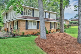 1603 Shadywood Ct, Opelika, AL 36801