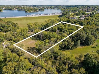 4900 NE Maybrook Rd, Lee's Summit, MO 64064